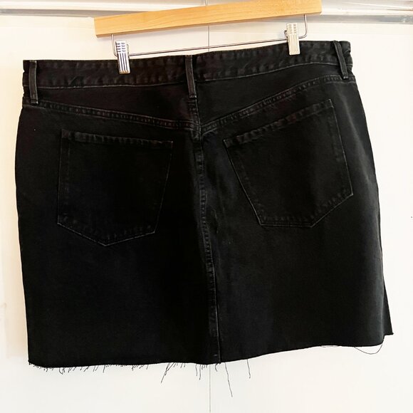 OLD NAVY Mini Jean Skirt - Picture 2 of 5